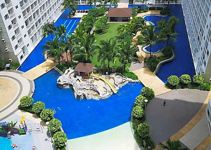 Sm Mall Of With Swimming Pool View 호텔 4*